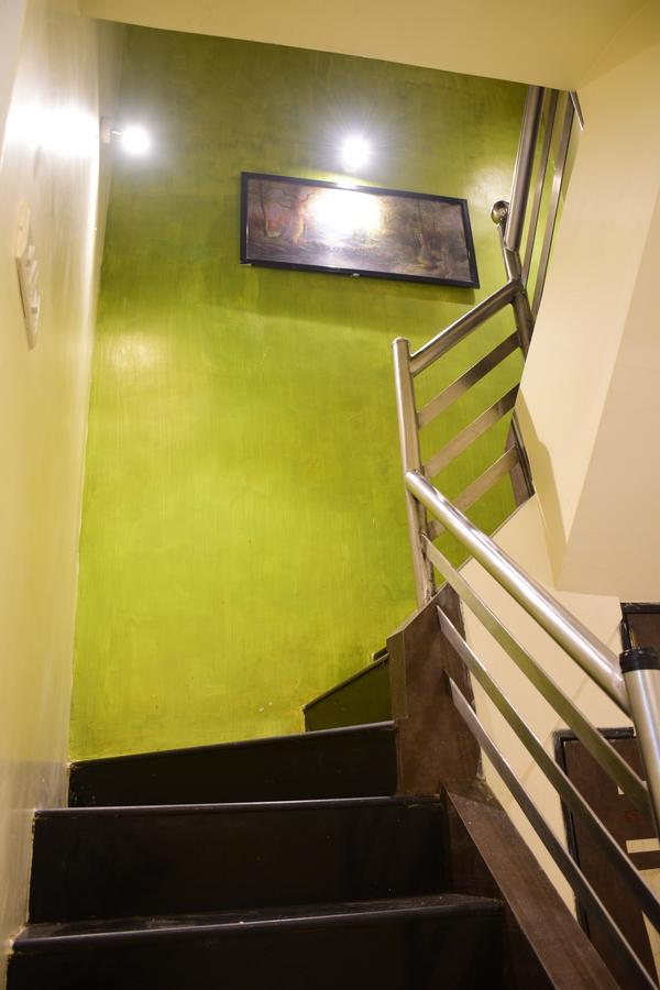 Hotel K.C Residency Мумбай Екстериор снимка